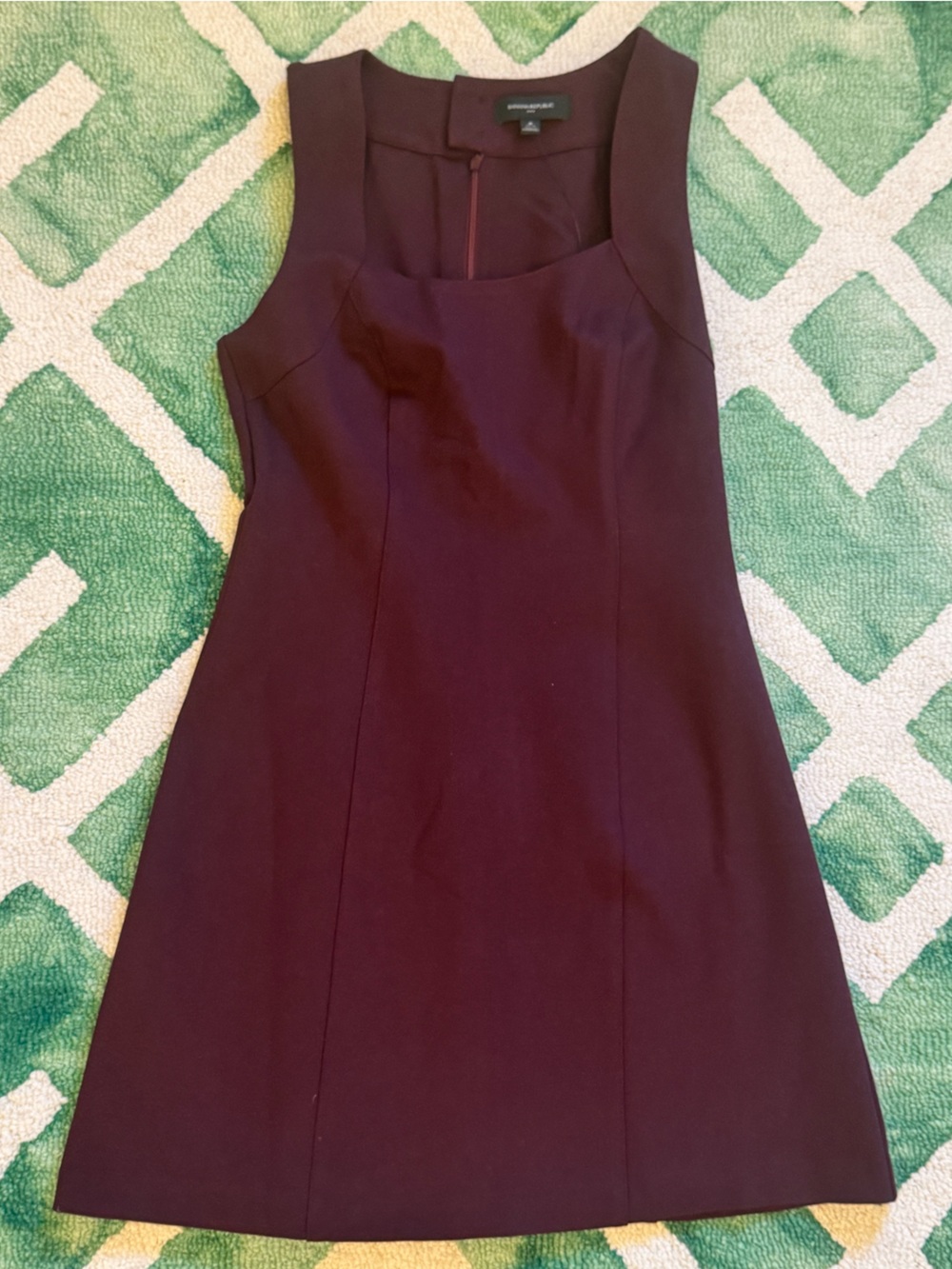 NWT Banana Republic Factory Seamed Mini Dress Size 6P in color Vino Rosso - Picture 4 of 11